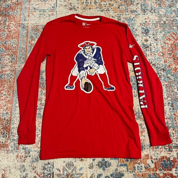 Nike NFL Patriots long-sleeved red T-shirt - Picture 1 of 5
